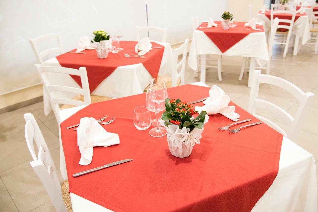 Hotel Ristorante La Terrazza Ceprano Exterior foto
